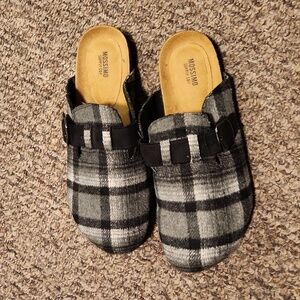 Mossimo Supply Co. Plaid Clogs Size 10